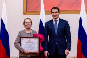 Елена Чантурия и Денис Секиринский на торжественной церемонии вручения премии Правительства РФ