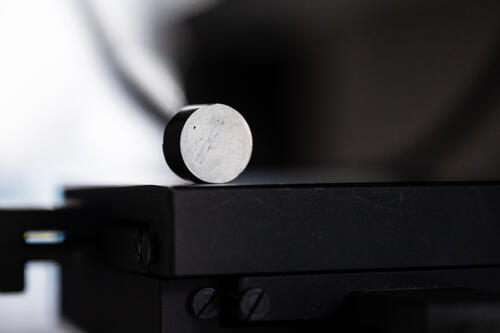 Прочный как сталь, но в 3 раза легче: в МИСИС представили новый композит